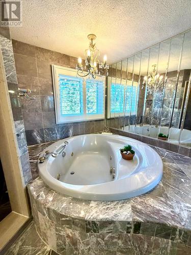 Ensuite Bath - 227 Hickling Trail, Barrie, ON 