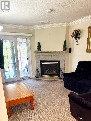 Living Room - 227 Hickling Trail, Barrie, ON 