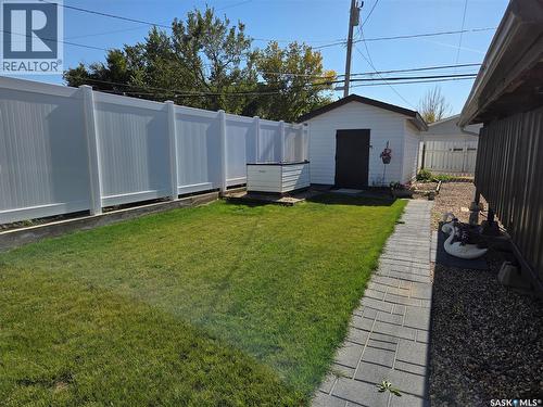 817 Stadacona Street E, Moose Jaw, SK 