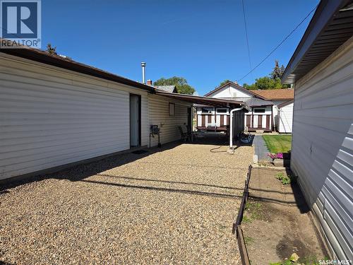 817 Stadacona Street E, Moose Jaw, SK 