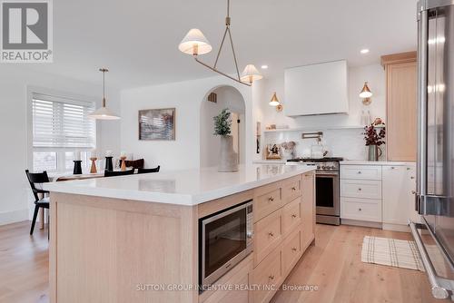 16 Robindale Avenue, Toronto, ON 