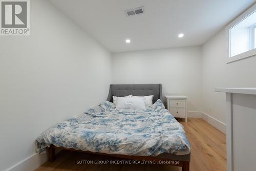 16 Robindale Avenue, Toronto, ON 