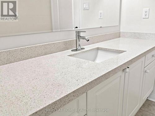 5817 Whitehorn Avenue, Mississauga, ON 