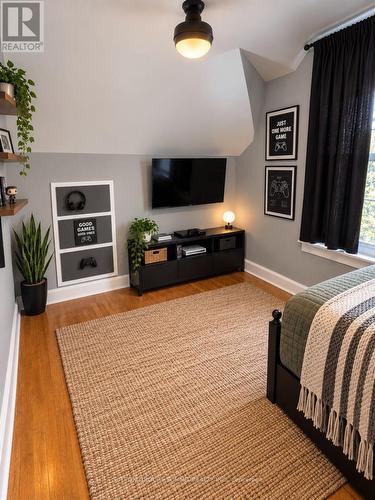 40 Pleasant Avenue, Kitchener, ON 