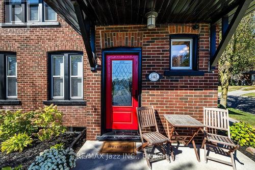 142 Adelaide Avenue W, Oshawa (O'Neill), ON 