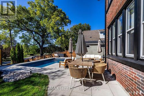 142 Adelaide Avenue W, Oshawa (O'Neill), ON 