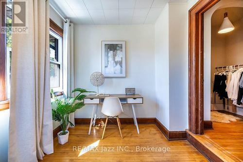 142 Adelaide Avenue W, Oshawa (O'Neill), ON 