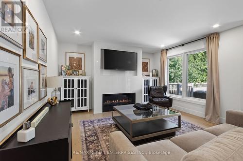 551 Cochise Crescent, Mississauga, ON 
