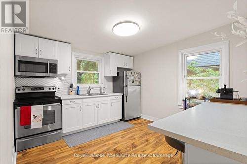 A - 12 FOSTER AVENUE , Guelph (Downtown), Ontario N1H 3B3 2