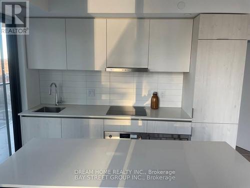 2003 - 47 MUTUAL STREET , Toronto, Ontario M5B 1A6 3