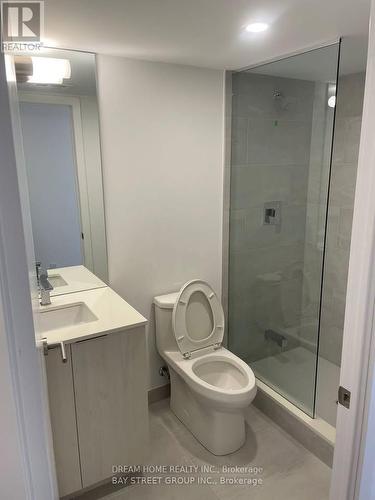2003 - 47 MUTUAL STREET , Toronto, Ontario M5B 1A6 4