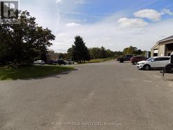 Shop Parking - 