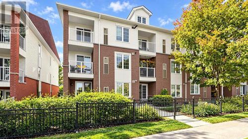 2 - 92 Petra Way, Whitby, ON 