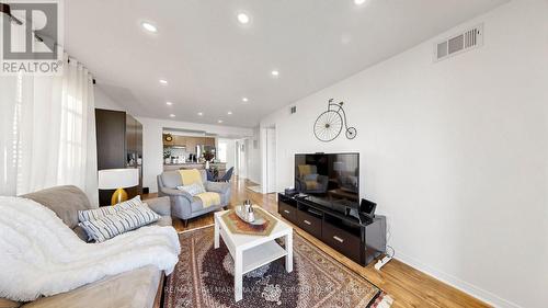 2 - 92 Petra Way, Whitby, ON 