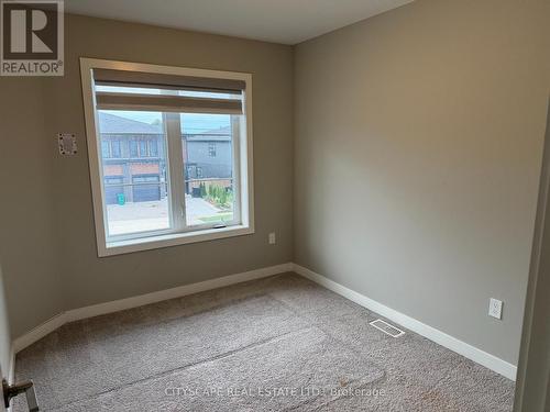 908 Robert Ferrie Drive, Kitchener, ON 