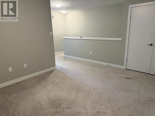908 Robert Ferrie Drive, Kitchener, ON 