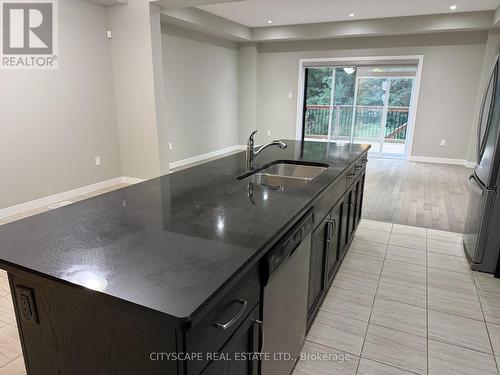 908 Robert Ferrie Drive, Kitchener, ON 
