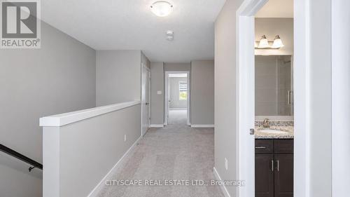 908 Robert Ferrie Drive, Kitchener, ON 
