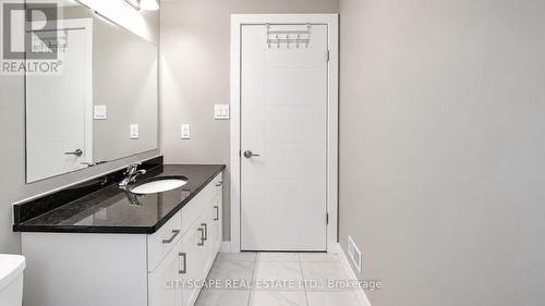 908 Robert Ferrie Drive, Kitchener, ON 