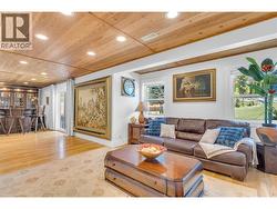 Party/Bar room with patio access - 