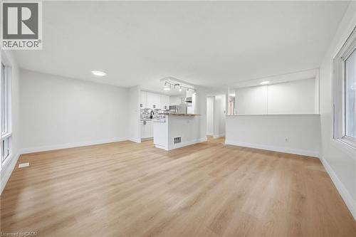 Bright open concept main floor living/dining - 3 Manley Crescent, Thorold, ON 