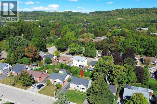 31 Kemp Drive, Hamilton, ON 