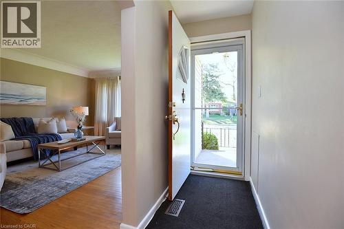 31 Kemp Drive, Hamilton, ON 