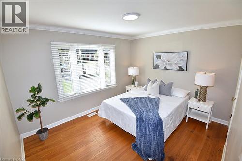 31 Kemp Drive, Hamilton, ON 