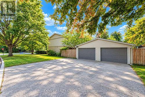 UPPER - 562 KNIGHTS HILL ROAD , London South (South O), Ontario N6J 3A2 2