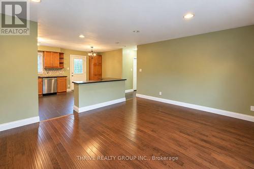 UPPER - 562 KNIGHTS HILL ROAD , London South (South O), Ontario N6J 3A2 5