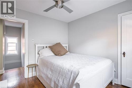 208 Cline Avenue N, Hamilton, ON 