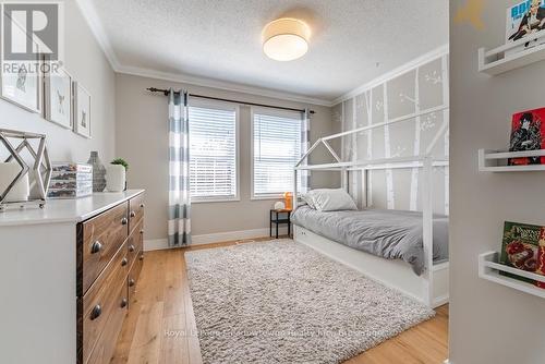 407 Baverstock Crescent, Milton (Cl Clarke), ON 