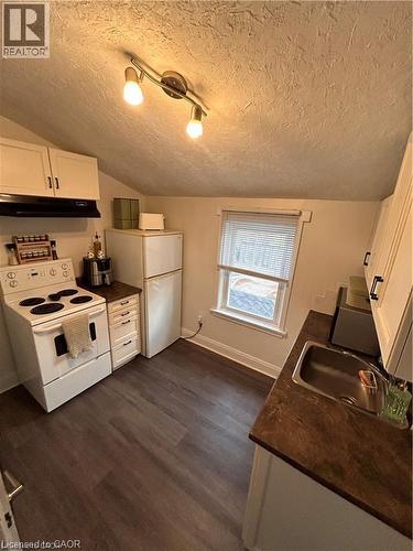 557 STIRLING Avenue S Unit# Upper , Kitchener, Ontario N2M 3J5 4