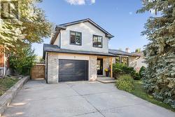9 SUNRISE COURT Guelph (Willow West/Sugarbush/West Acres), ON N1K 1J3