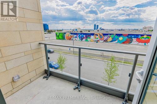 Th17 - 7 Buttermill Avenue, Vaughan, ON 