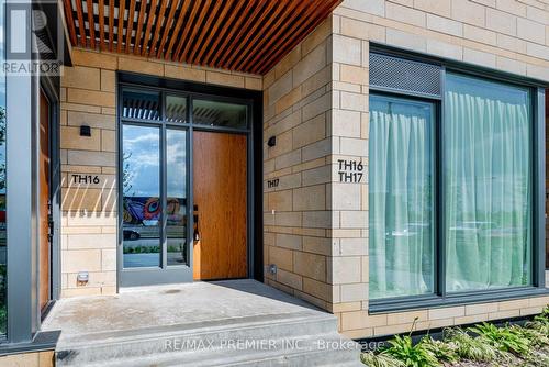 Th17 - 7 Buttermill Avenue, Vaughan, ON 