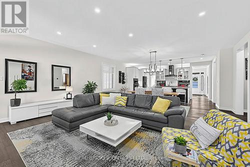 Pot Lights Throughout - 20 Birkdale Place, Newmarket, ON 