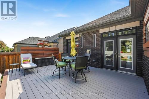 Spacious PVC Deck - 20 Birkdale Place, Newmarket, ON 