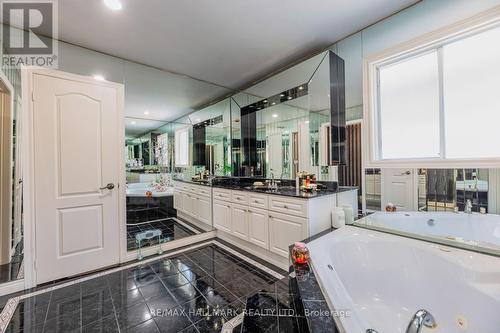 106 Larratt Lane, Richmond Hill, ON 