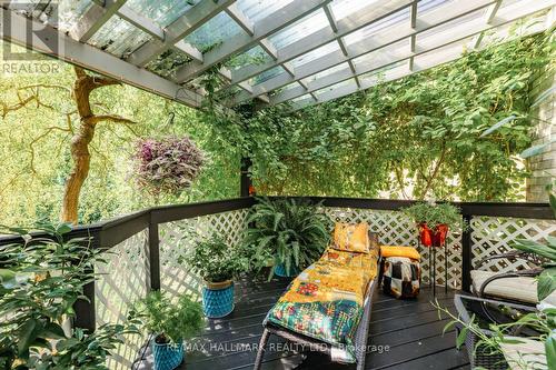 106 Larratt Lane, Richmond Hill, ON 