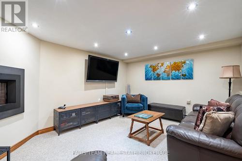 142 Nelson Street, Barrie, ON 
