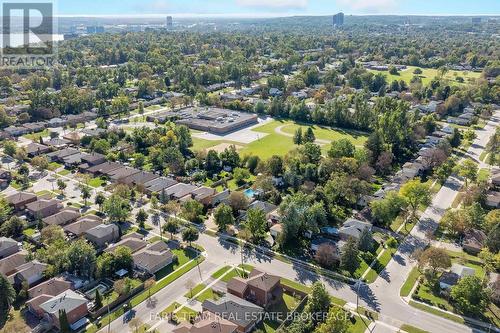 142 Nelson Street, Barrie, ON 