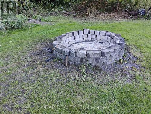 Fire pit - 4044 Bayview Avenue, Ramara, ON 