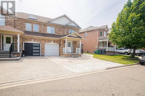 8 TOPIARY LANE , Brampton, Ontario L7A 2K6 2
