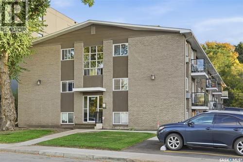 204 208 Saskatchewan Crescent E, Saskatoon, SK 