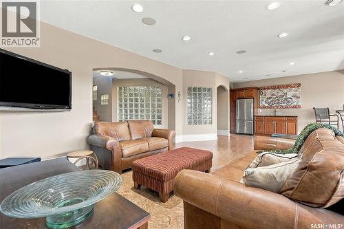 526 Hartley Terrace, Saskatoon, SK 
