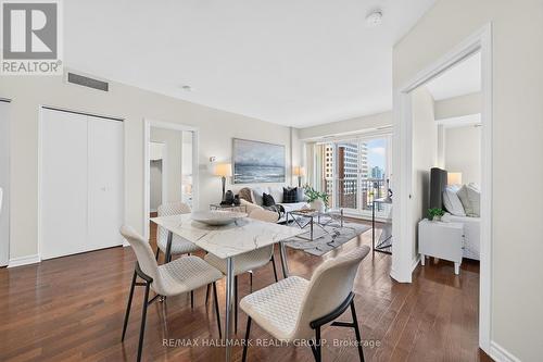 Dining area toward living room - 1405 - 200 Rideau Street, Ottawa, ON 