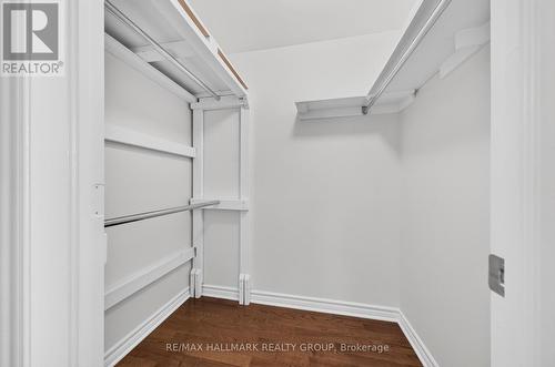Walk-in closet - 1405 - 200 Rideau Street, Ottawa, ON 