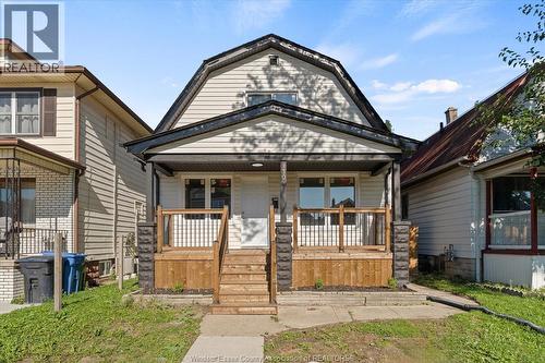 930 Elsmere Ave, Windsor, ON 