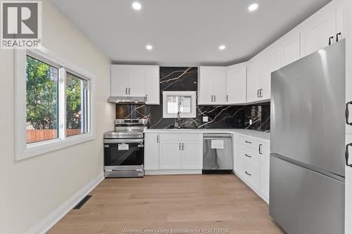 930 Elsmere Ave, Windsor, ON 
